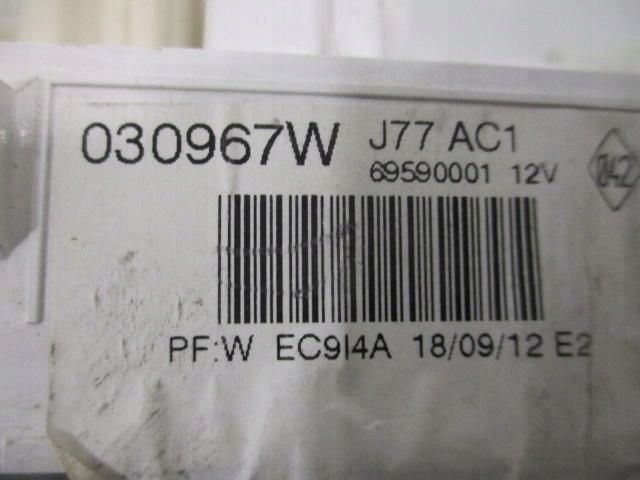 фото №11, Renault clio iii панель керування