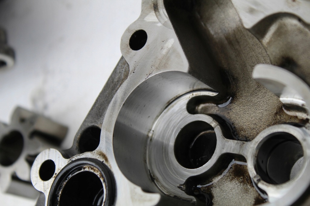 Насос oleu f10 f20 f30 x3 f25 2.0d n47d20c bmw 7810823 Доставка