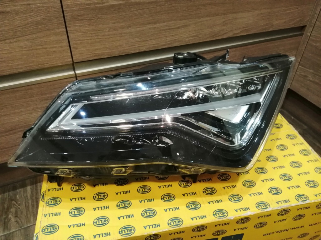 Купити Seat ateca фара передня ліва full led 576941007f