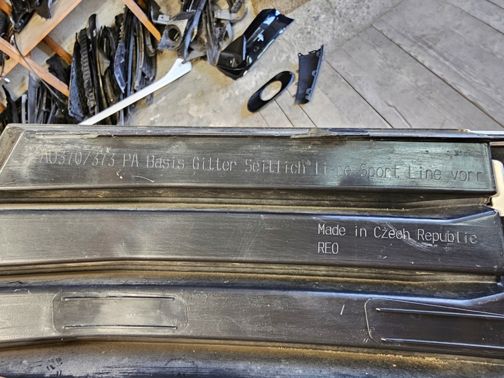 Решётка бампера правая перед audi a3 lift 8v 8v3 2016-2020 оригинал  хэтчбек в Украине