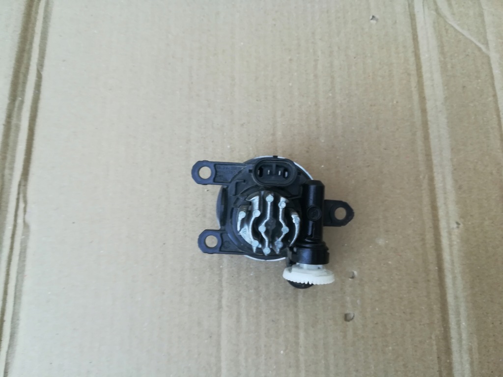 фото №3, Противотуманная фара левый перед volvo xc40 led