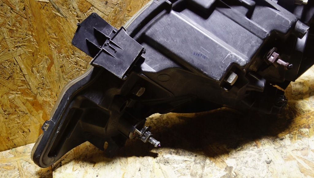 фото №9, Лампа левый перед peugeot 107