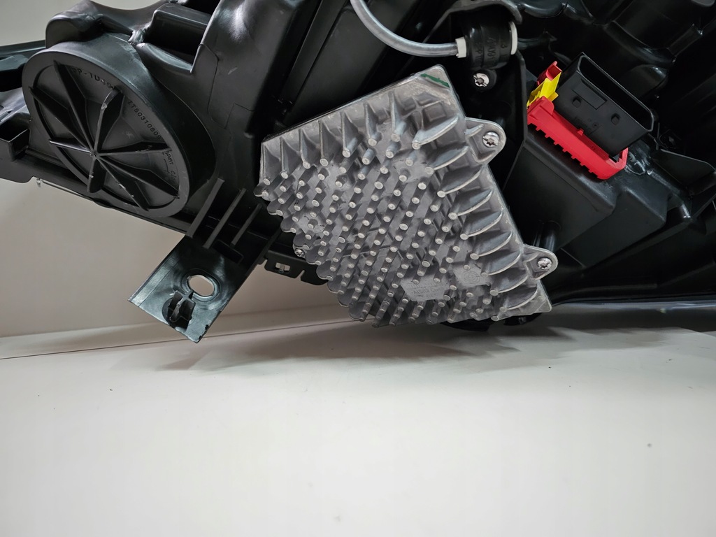 фото №15, Лампа передняя правая правый перед iveco stralis s-way full led 58029054830