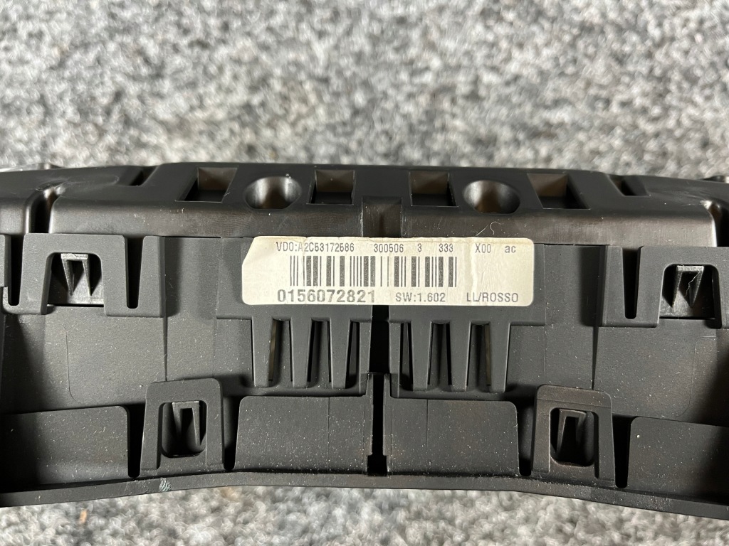 Alfa romeo 159 1.9 jtdm счетчик приборы 0156072821 Недорого