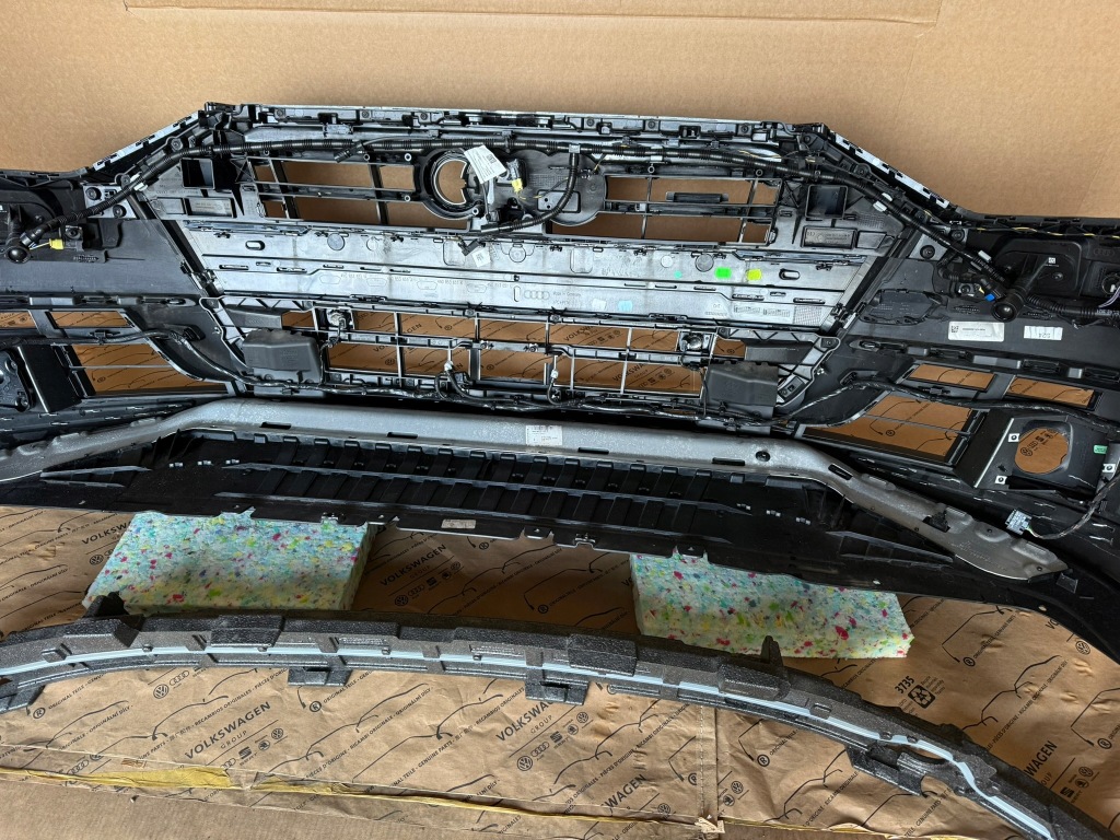 Audi a8 d5 4n бампер перед передній pdc решітка радіатора ly9t orgina kom 4n0807697 21r Доставка