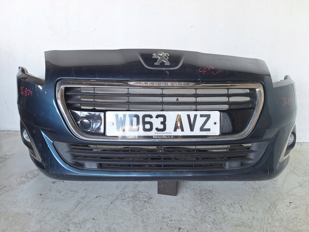 фото №1, Peugeot 5008 lift 13-16 бампер + 6 x pdc