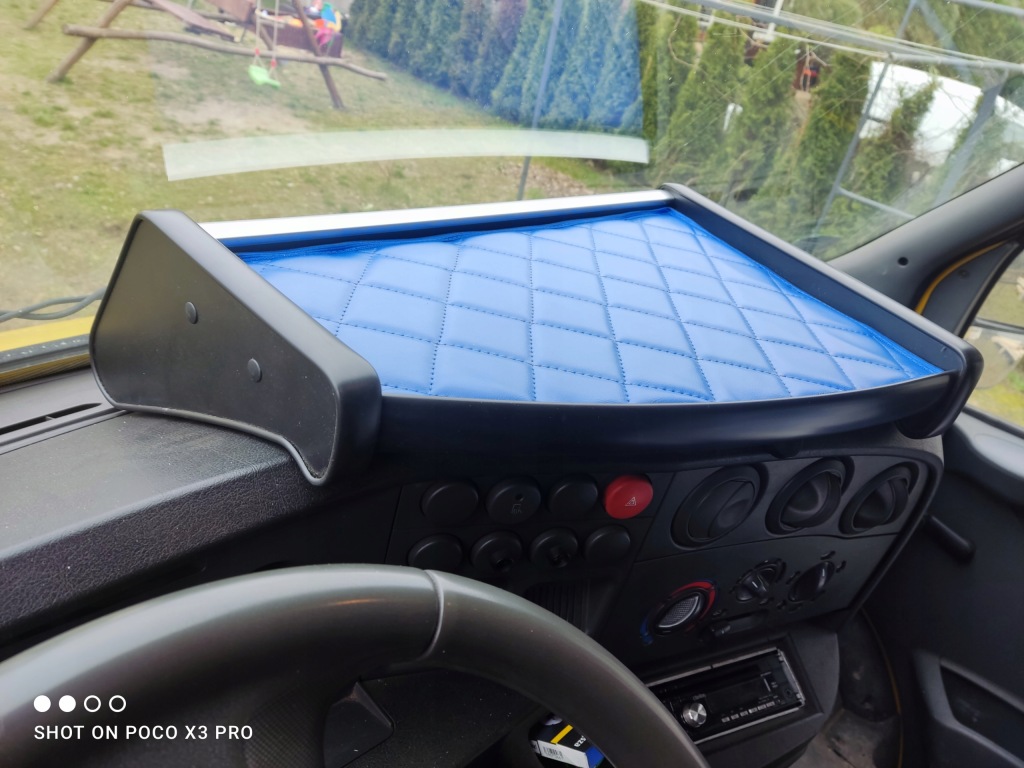 фото №1, Полиця na панель приладів iveco daily 2000-2006r шкірозамінник