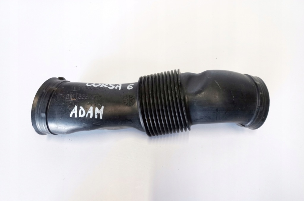 Купити Труба впуск повітря opel adam 13357505