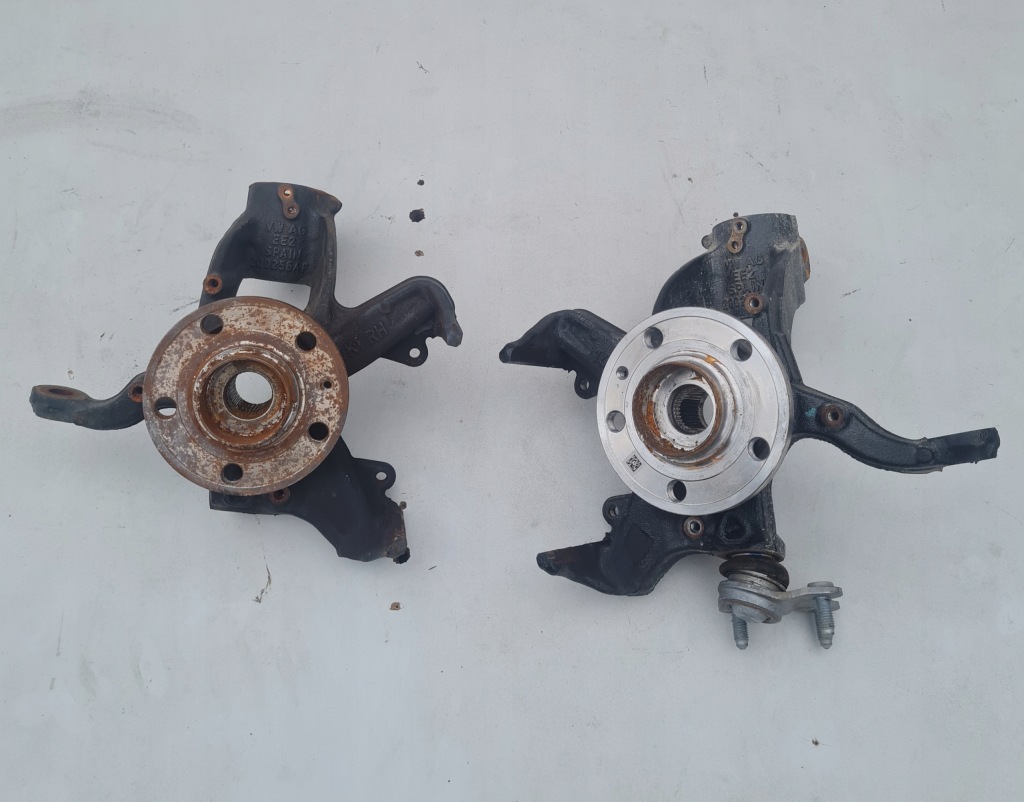 фото №1, Поворотный кулак колеса правый перед kamiq scala vw polo vi