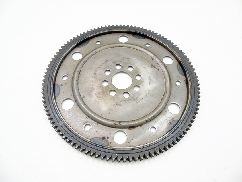 фото №1, Колесо маховик автомат 1.8 hybrid avensis t27 auris e15 verso r2 avensis