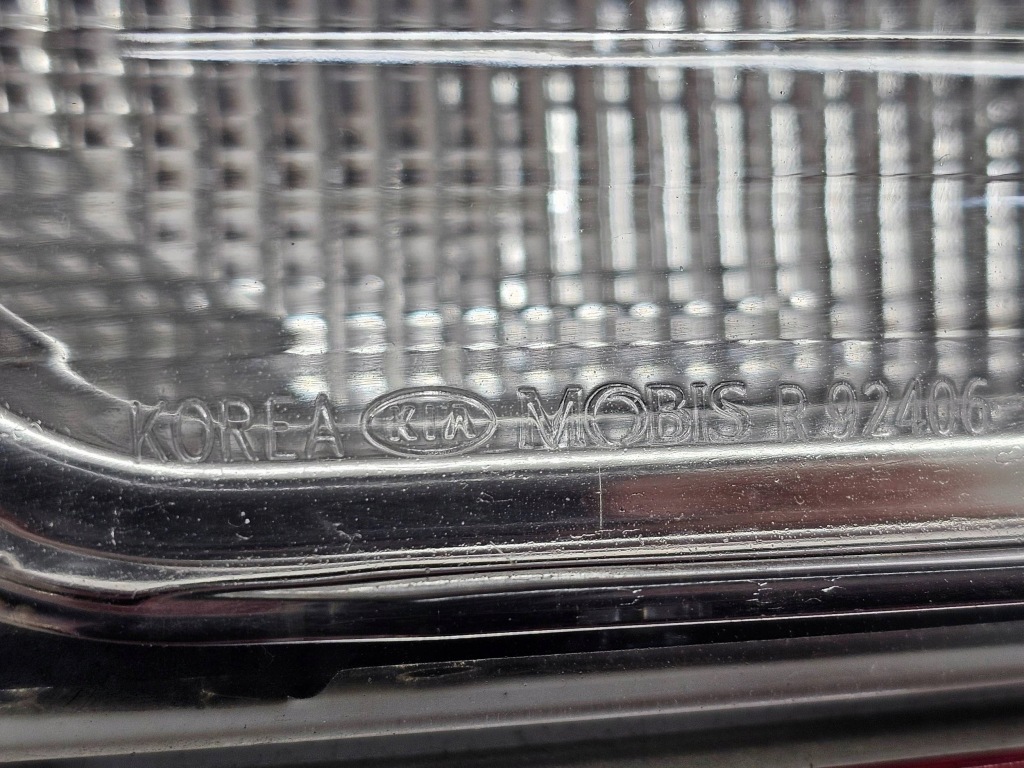 фото №9, Kia sportage iv 4 lift лампа задняя правая w бампер поворотник r92406-d97