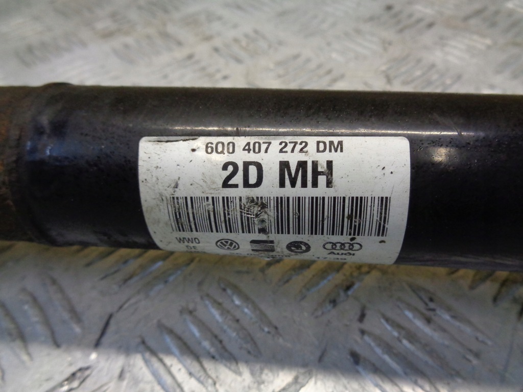 фото №4, Volkswagen оригінальний номер 6q0407272 привідний вал