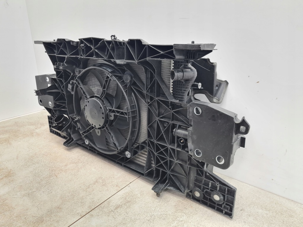 Renault megane 3 рестайлинг  1.6 dci ремень передний радиатор в Украине