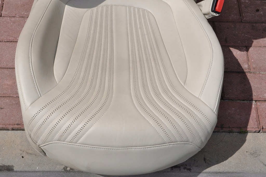 фото №15, Aston martin db11 сидіння заднє сидіння повний салон