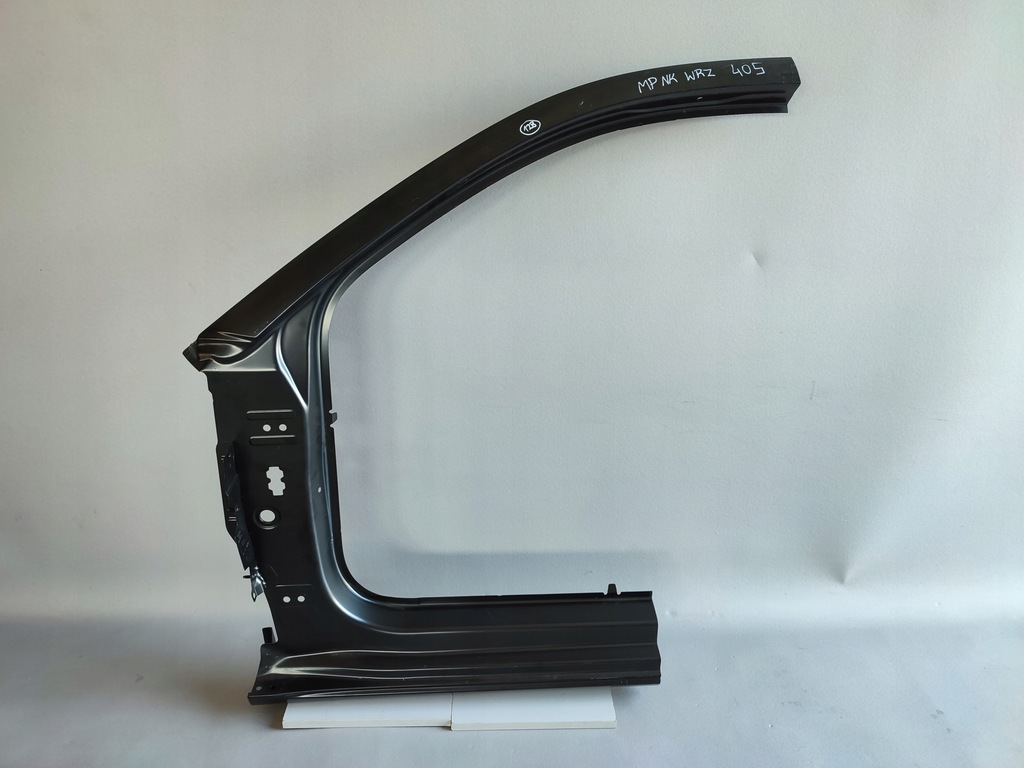 фото №1, Audi a1 8x0 блок двигуна a поріг лівий 8x0803381