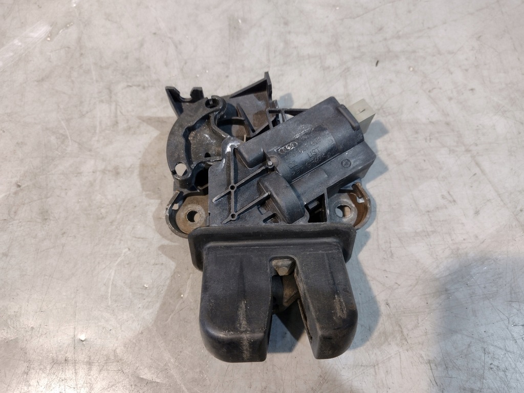 фото №6, Замок кришки багажника volkswagen passat b6 sedan 4f5827505c