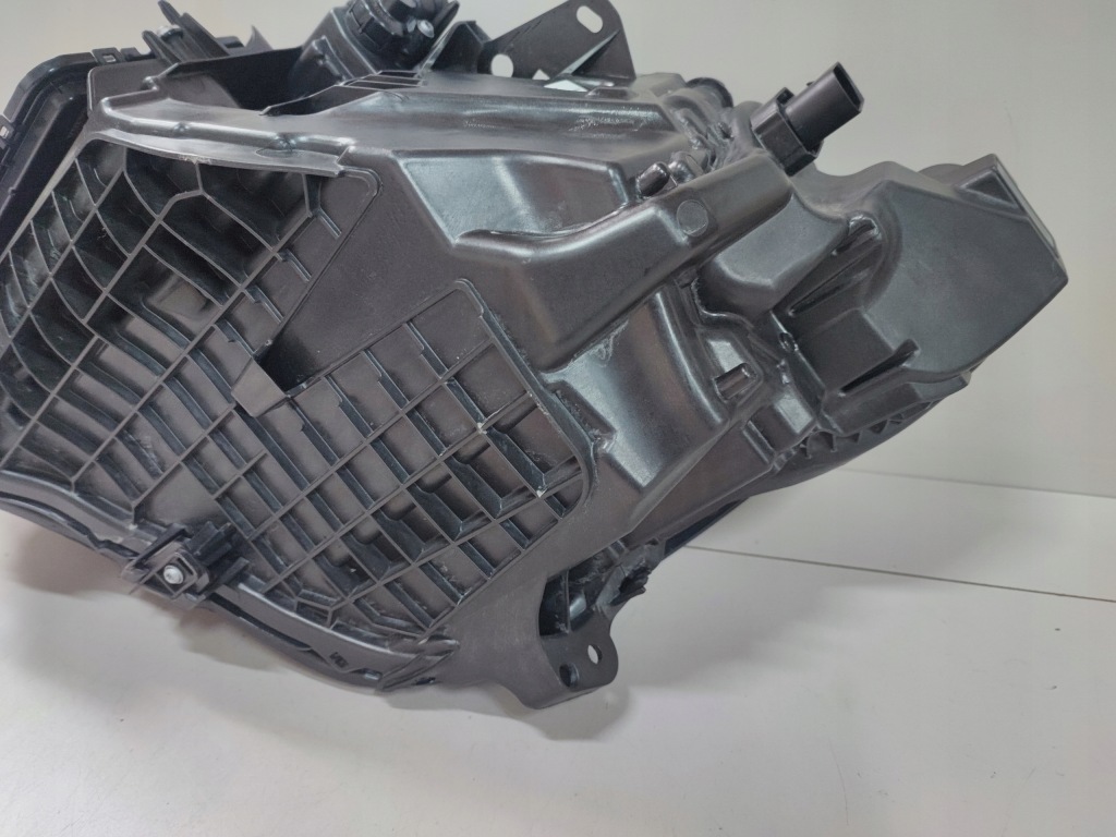 Фара передня правий правий перед volvo xc40 рестайлінг  full led 32404666 salonowa Оригінал