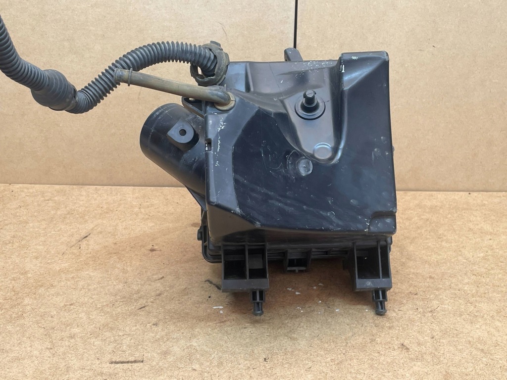 Корпус фільтра повітря opel meriva b 1.4 a14xer 13340816 Зі Шроту