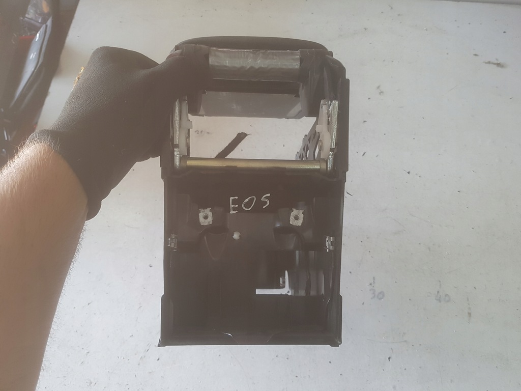 фото №4, Vw eos 06-10r подлокотник