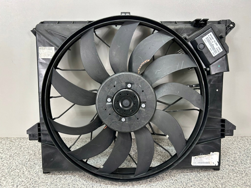 фото №1, Mercedes ml gl w164 w251 вентилятор корпус вентилятор 1645000093 a2125000493