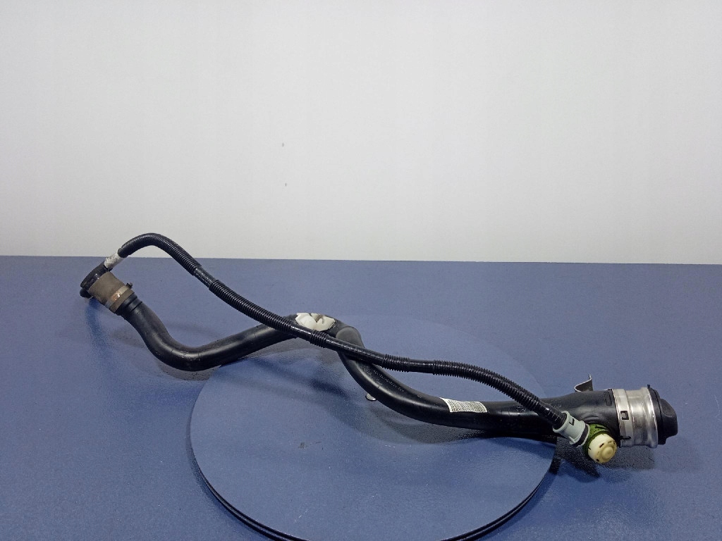 Купити Bmw 3 f30 f31 заливна горловина пального дизель 7244031