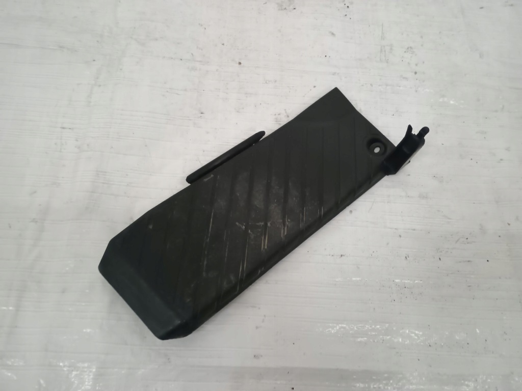 Купить Подножка каркас накладка audi a3 8p оригинальный номер 8p1864777