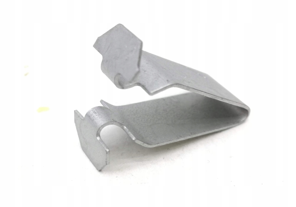 Купити Пряжка кріпильна v кліпса засувка оригінал vw seat skoda 3b9867289