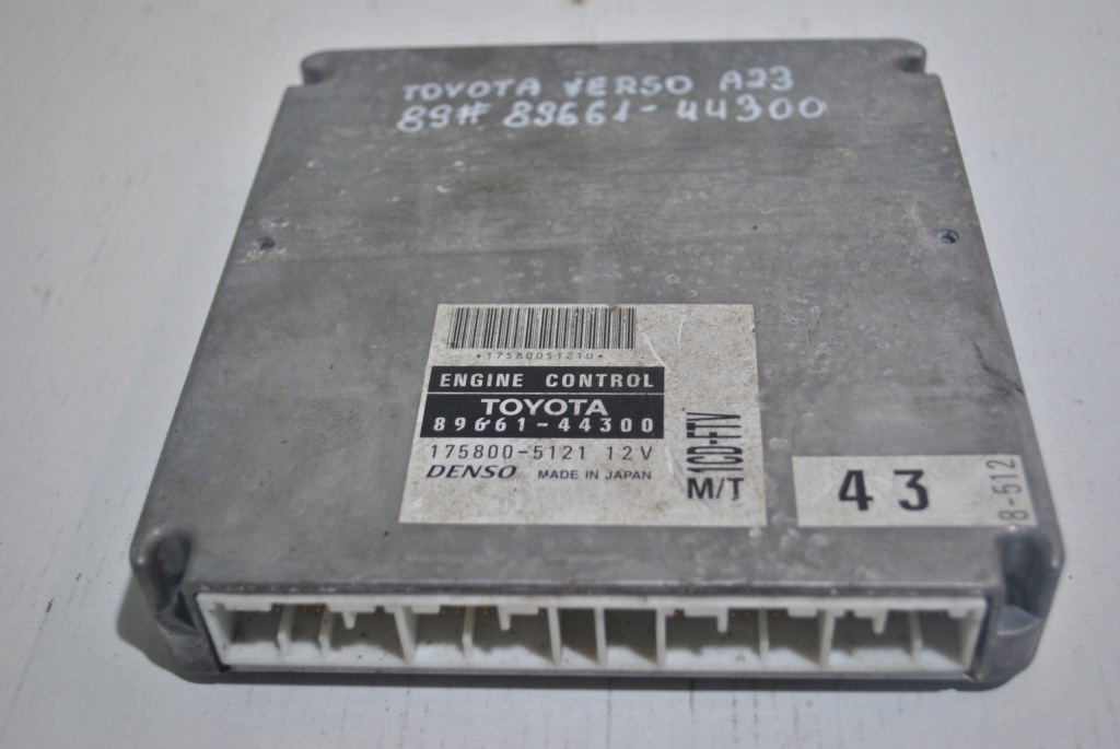 фото №4, Бортовий комп'ютер двигуна toyota avensis verso 89661-44300