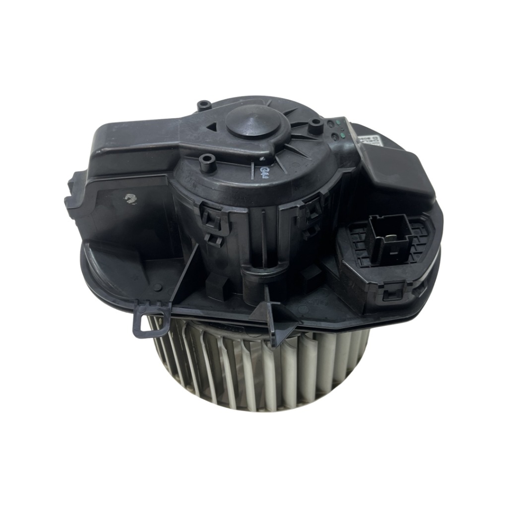 фото №1, Воздуходувка вентилятор vw touareg 7p исправный !