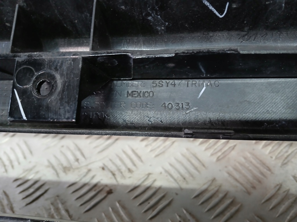 фото №13, Jeep compass ii 17+ бампер передній оригінальний номер 5sy47trmac