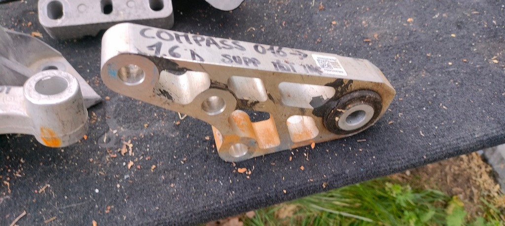 фото №1, Подушка кронштейн двигателя jeep compass ii 00533746480