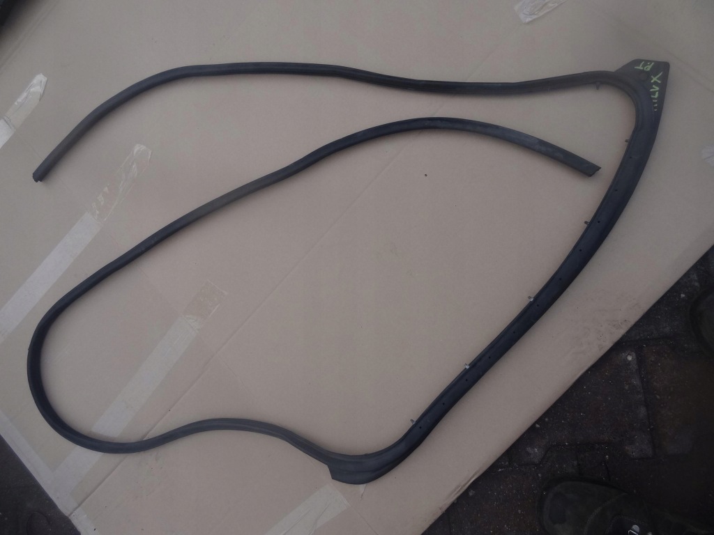 фото №1, Прокладка дверь стекло правый задняя toyota hilux viii 16r-