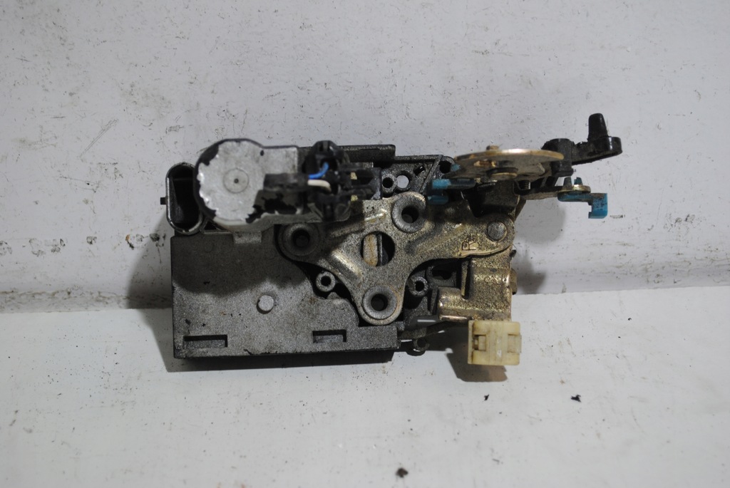 фото №4, Замок дверь правый задняя chevrolet aveo 2 pin