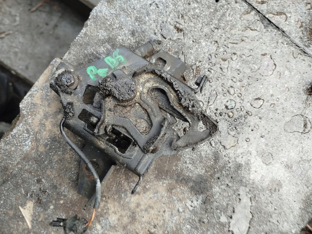 фото №1, Замок капот vw passat b5