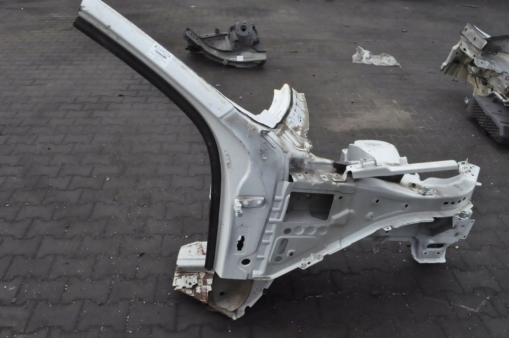 фото №1, Volvo xc60 ii четверть лонжерон правая перед