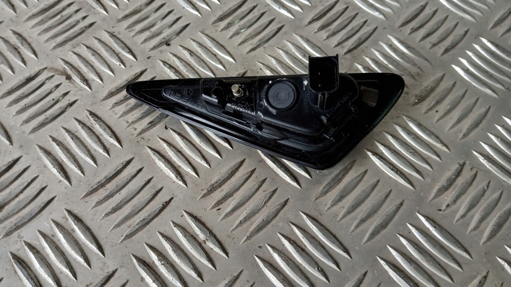 Поворотник камера tesla model y model 3 17-25 1495864-20-f оригінал ліва Київ