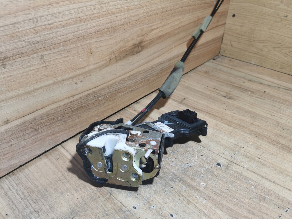 фото №1, Замок mazda 6 i лівий задня 6 pin