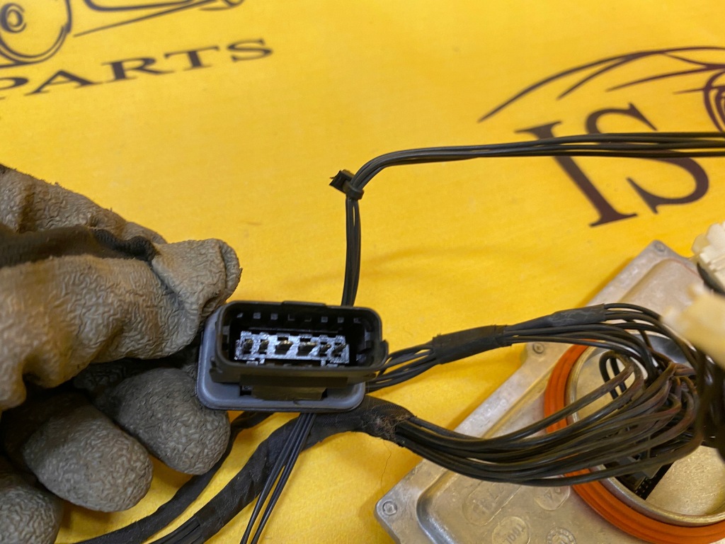 Блок розжига модуль фары led левая peugeot 508 2 Оригинал