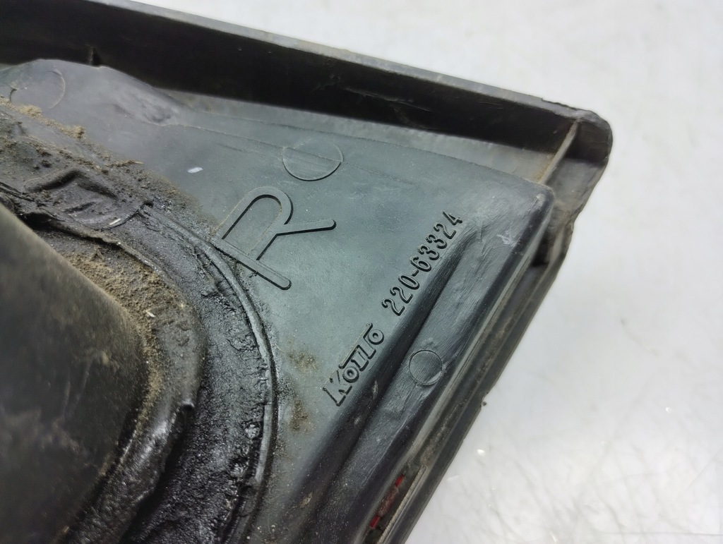 фото №8, Nissan sunny n14 лампа права задня