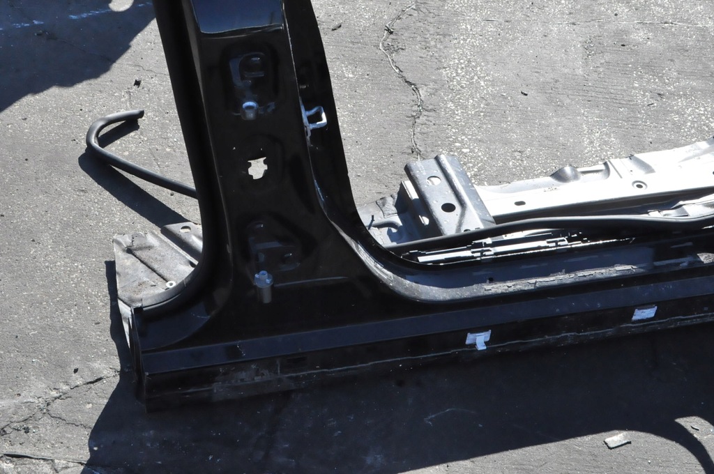 фото №2, Mercedes gla x156 w156ćwiartka лонжерон правая перед порог правый