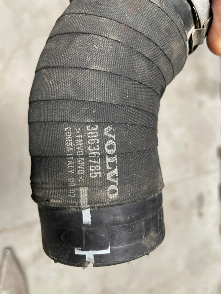 фото №3, Шланг інтеркулер volvo s80 ii v70 iii 2.5 t