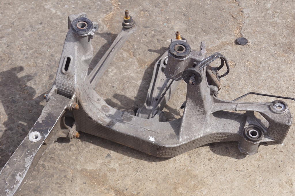 фото №5, Балка підрамник підвіска задня porsche 911 996