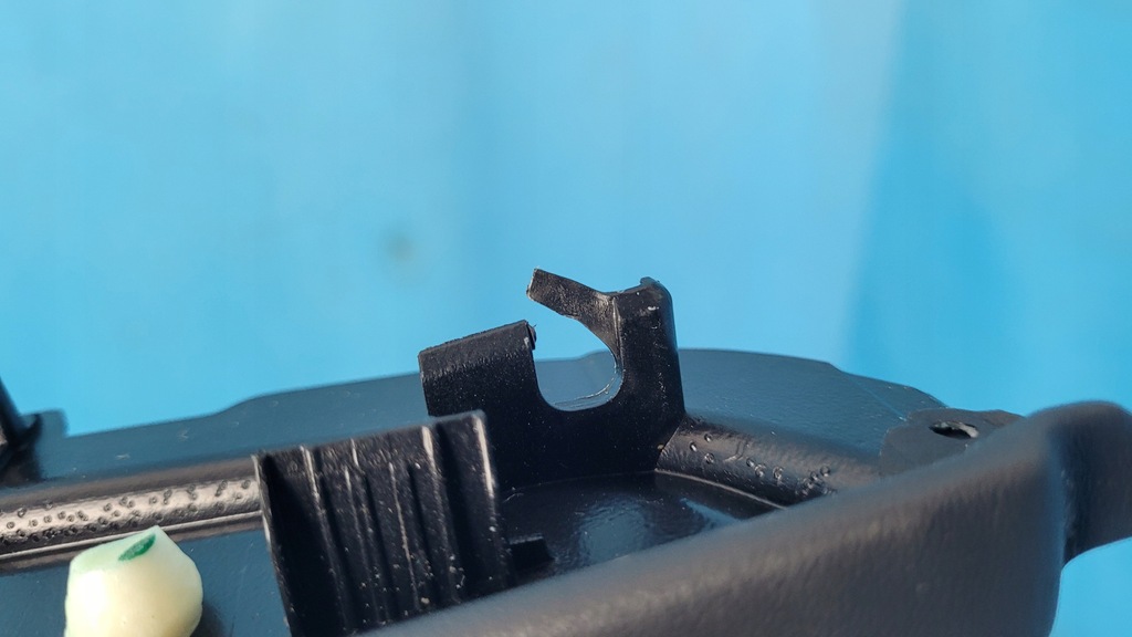 фото №11, Peugeot 308 iii p5 21r защита туннель среднего левая 9834475380