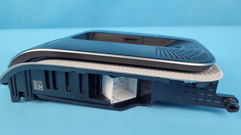 фото №9, Mercedes w206 c200 23r лампа потолочный a0009006240