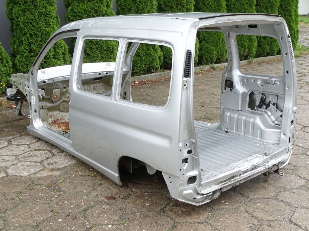 фото №1, Citroen berlingo peugeot partner i lift 02-10 чверть лівий задня крила