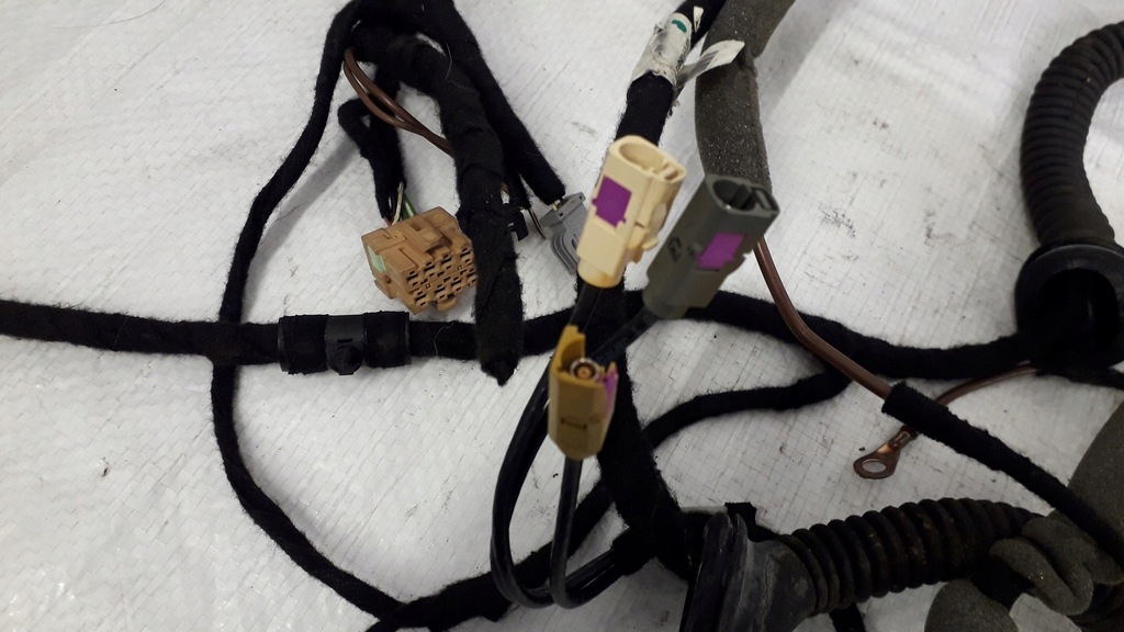 фото №8, Джгут електрична кришки audi a3 s3 8p 8p3971147bf 8p3971726s