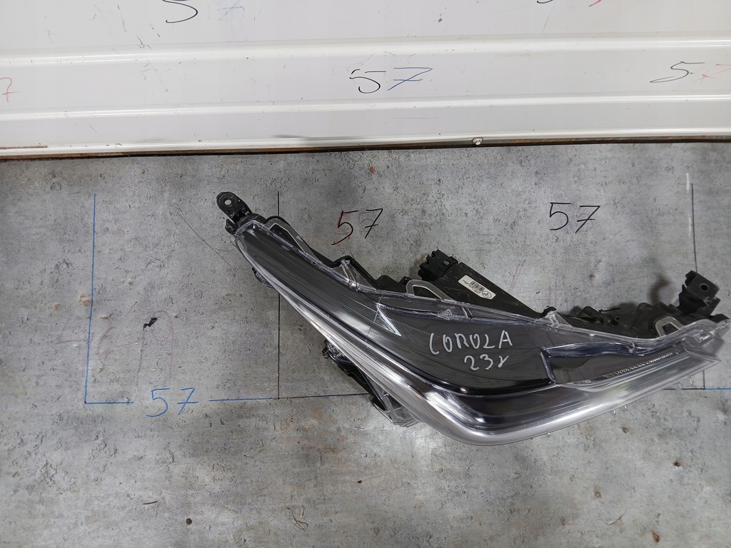 фото №9, Toyota corolla e21 lift 2022- фара правий лампа 81110-02t51-00 оригінальний номер