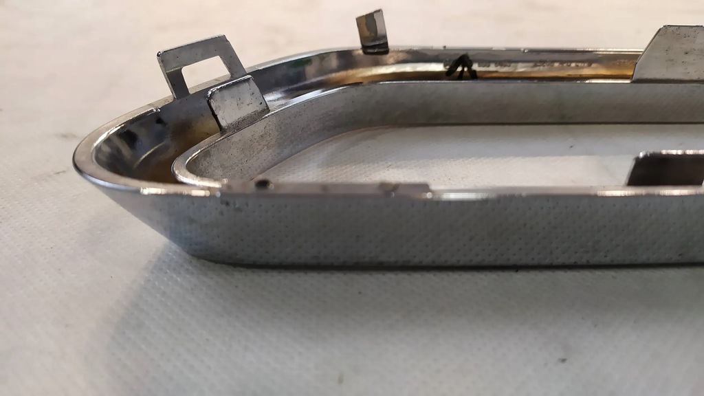 фото №7, Рамка правый хром выхлоп mercedes w206