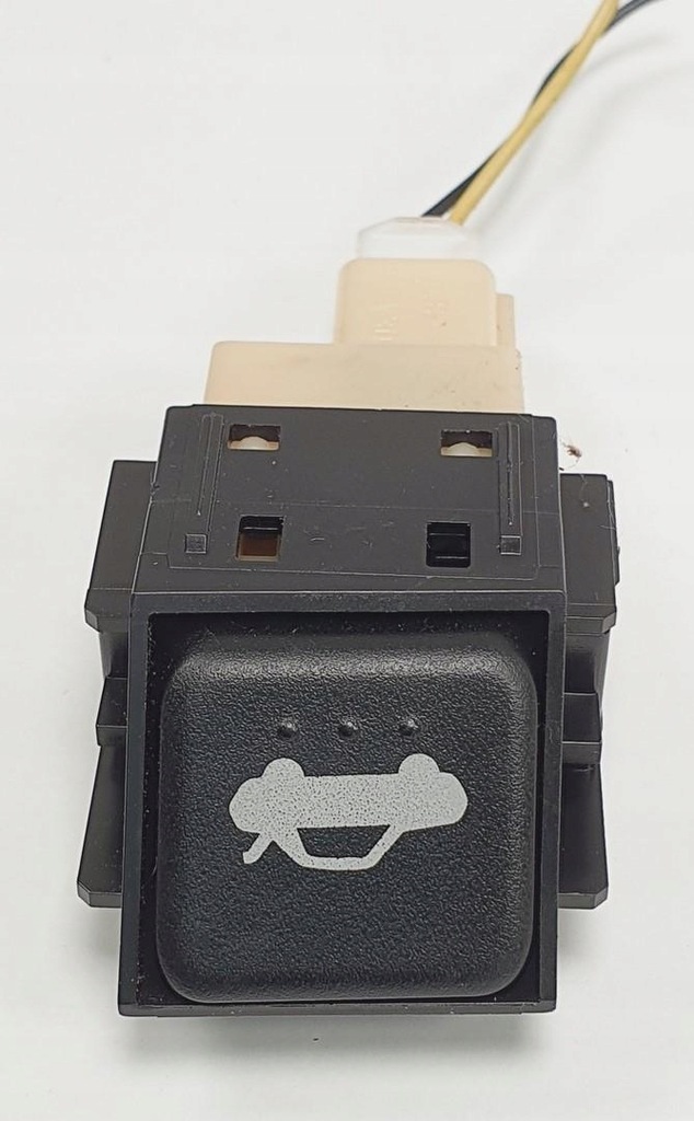 фото №1, Кнопка открывания крышки задняя mazda rx-8