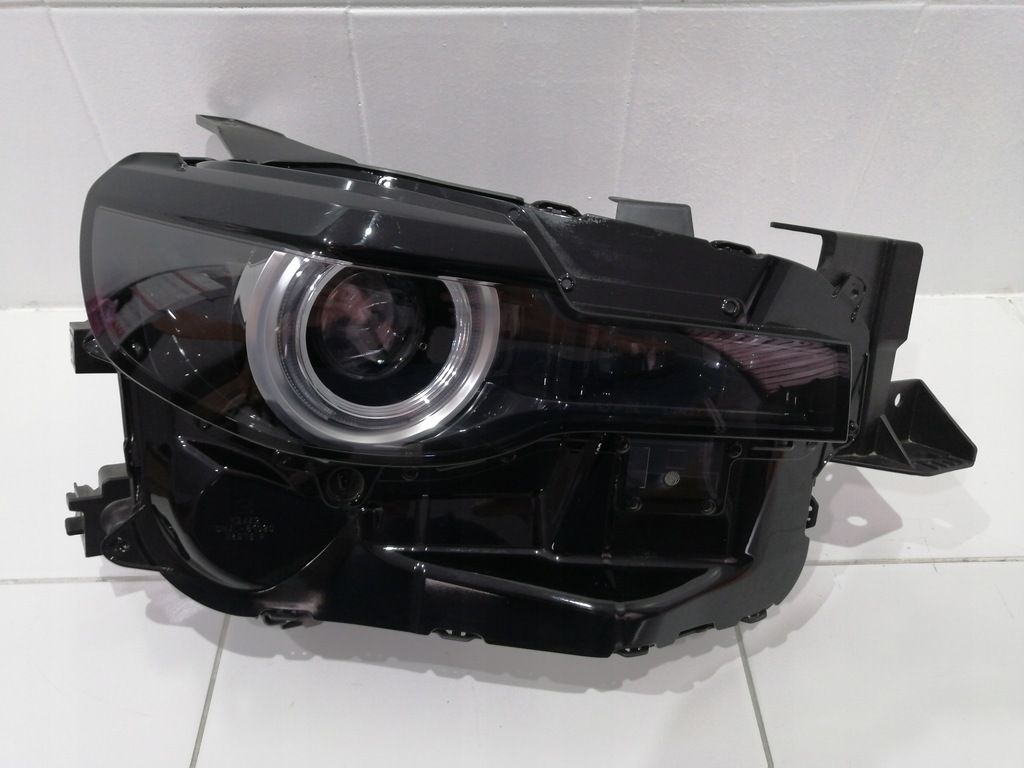 фото №1, Лампа правая przaednia перед mazda mx-30 full led hal 6285
